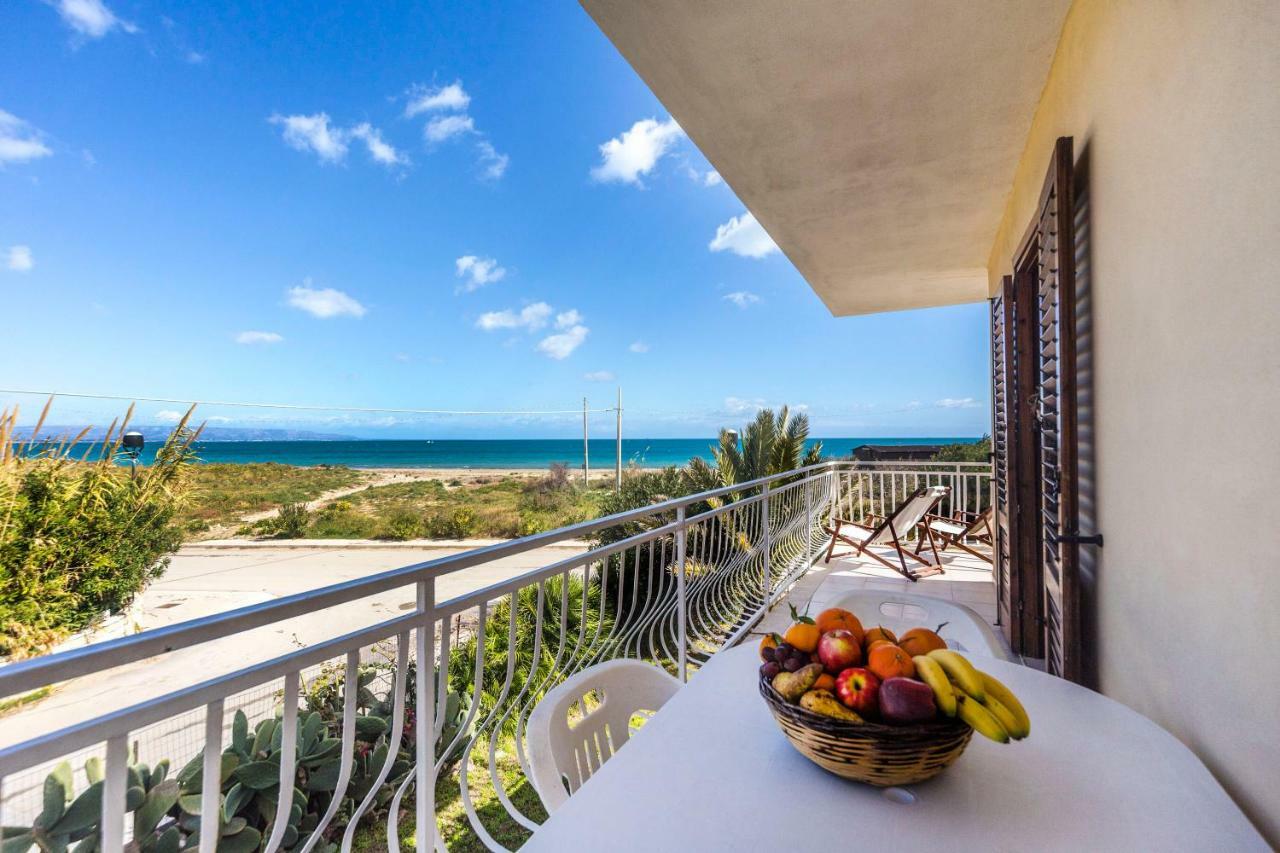 Giallomare Aparthotel Marzamemi Esterno foto